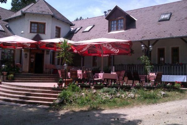 Piehnő Hotel